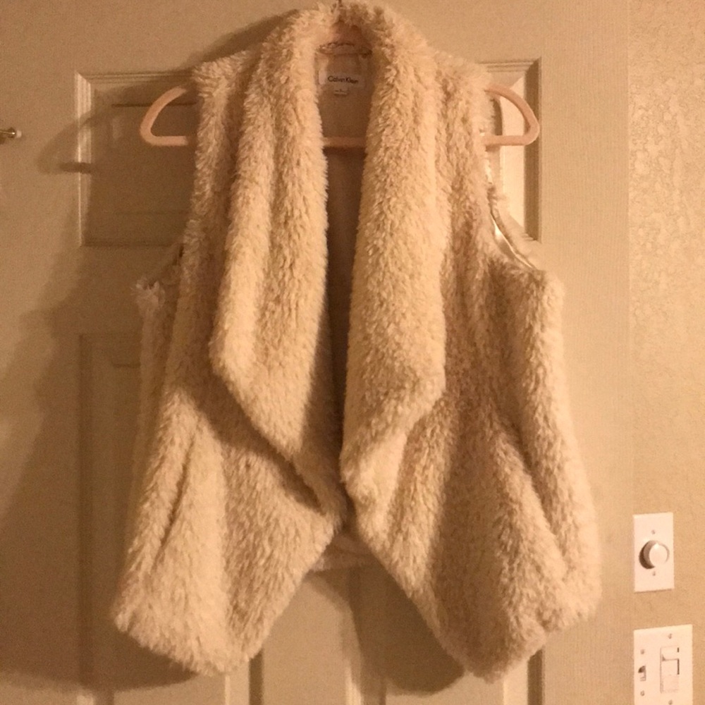 Calvin Klein Ivory Sherpa Vest (M)